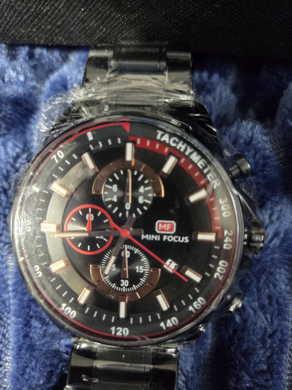 Black and Rose Gold Men’s Stainless Steel Wristwatch